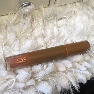 Alamar nude lip gloss